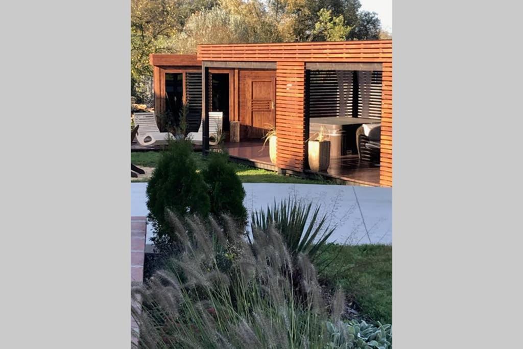 Orchardhouse Farmhouse, Wellness Chrast  Eksteriør bilde